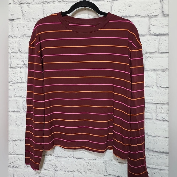 NWT Women's Striped Long Sleeve T-Shirt - A New Day L Burgundy Lightweight - Picture 1 of 7